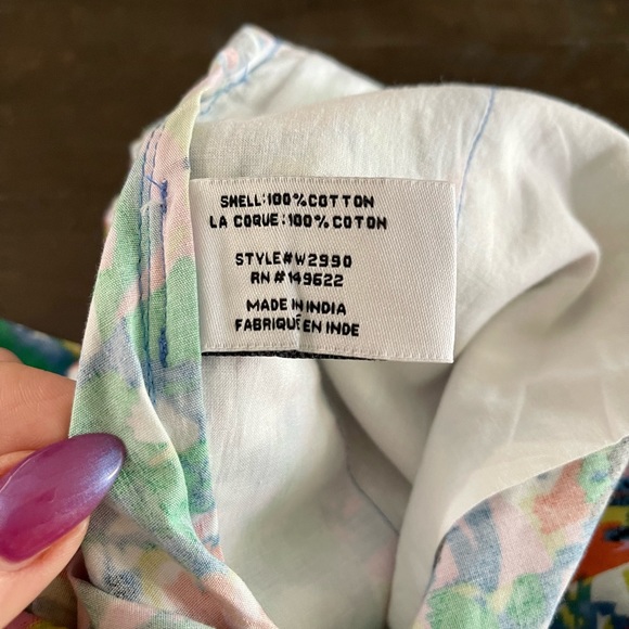 NWT Walter Baker Marcia Shorts in Fiesta Floral Sz M
Fun Feminine Chic Trend - Picture 8 of 11